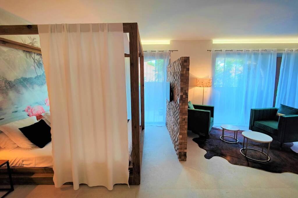 Suites Jm - Le Temps D'Une Escale Hyeres Exterior photo