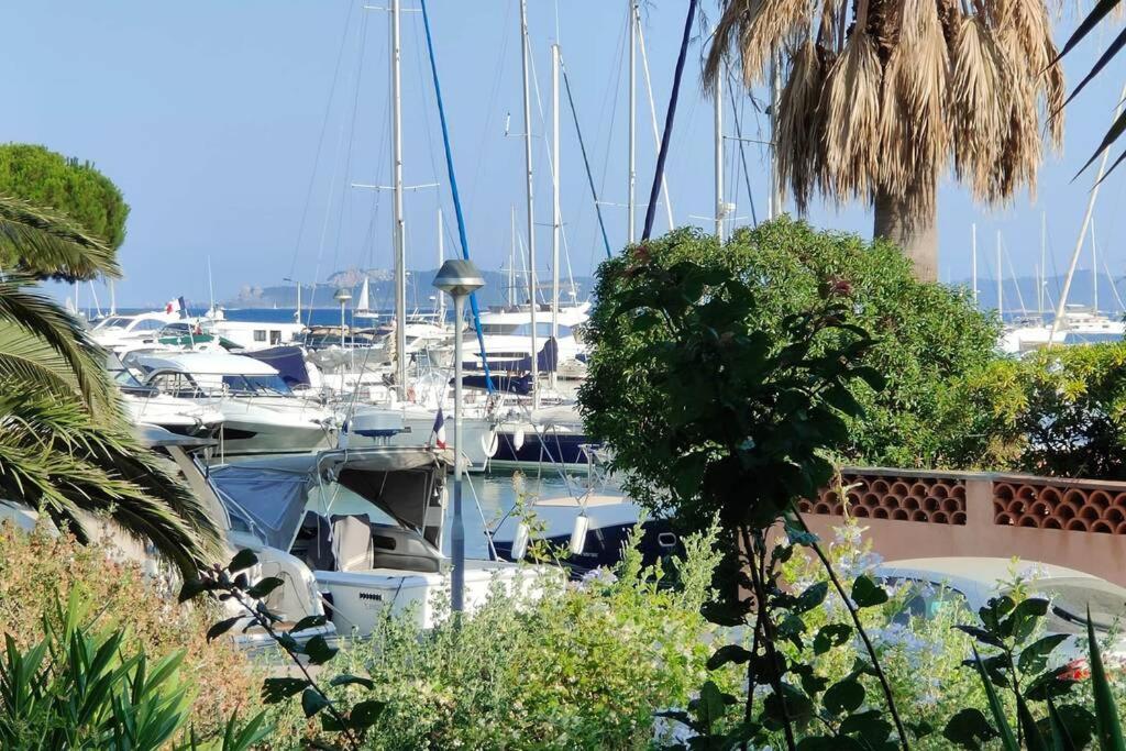 Suites Jm - Le Temps D'Une Escale Hyeres Exterior photo
