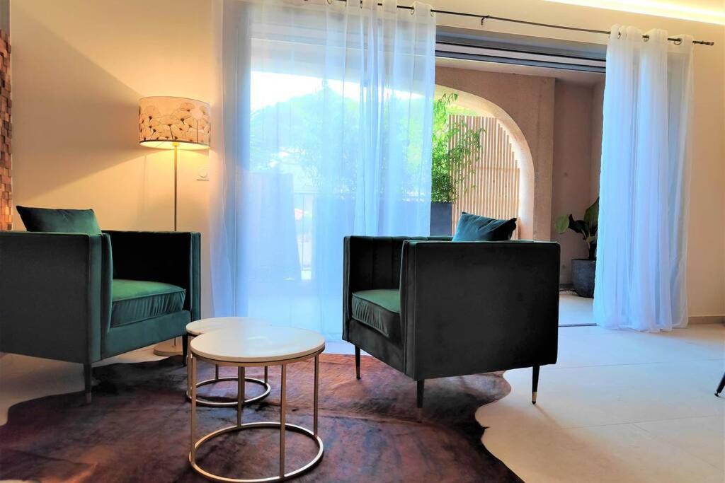Suites Jm - Le Temps D'Une Escale Hyeres Exterior photo